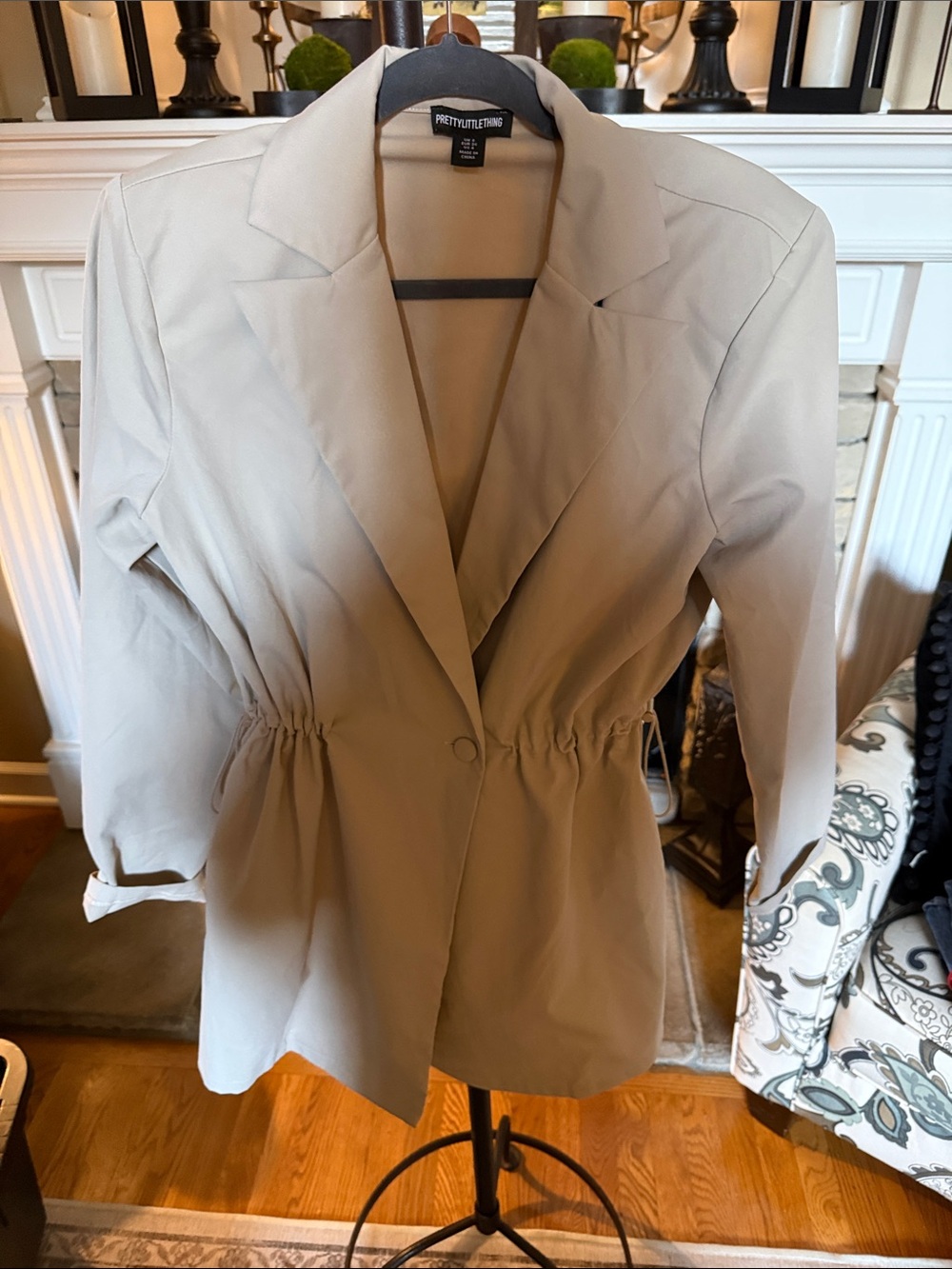 PrettyLittleThing Beige Drawstring Waist Blazer